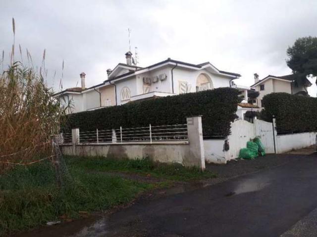 Villetta a schiera in vendita di 152 m² in Via Agropoli, 115