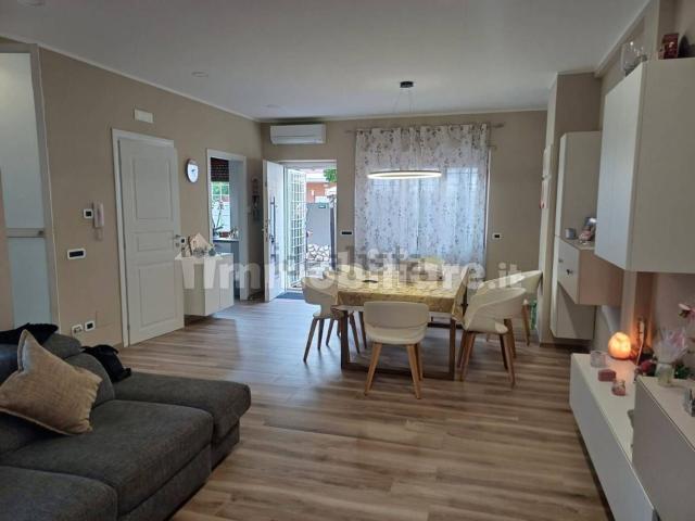 Villetta a schiera in vendita di 152 m² in Via Eugenio Fava