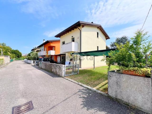 Villetta a schiera in vendita di 153 m² in Via Galli, 24