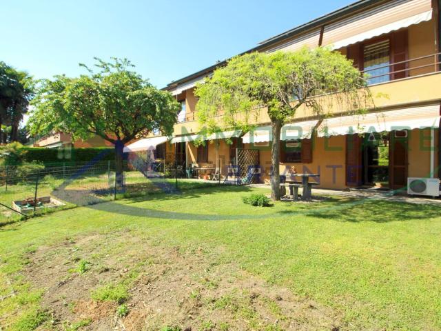 Villetta a schiera in vendita di 153 m² in Via Emilia