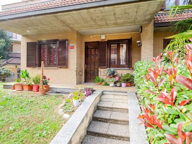 Villetta a schiera in vendita di 153 m² in Via Linneo