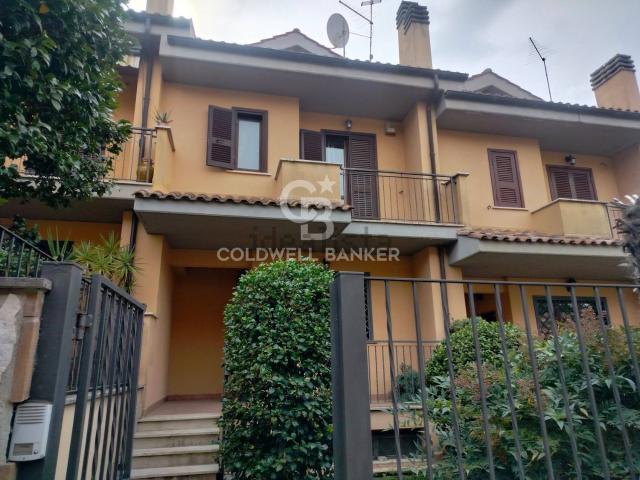 Villetta a schiera in vendita di 153 m² in Via Paolo Borsellino