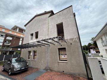 Villetta a schiera in vendita di 153 m² in Via Pietro Damini