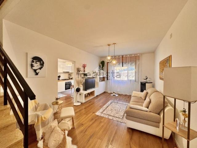Villetta a schiera in vendita di 153 m² in Via Roma