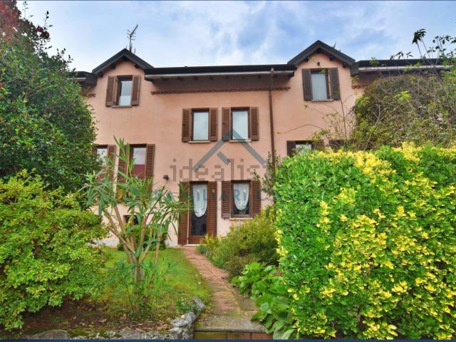 Villetta a schiera in vendita di 153 m² in Via Trento