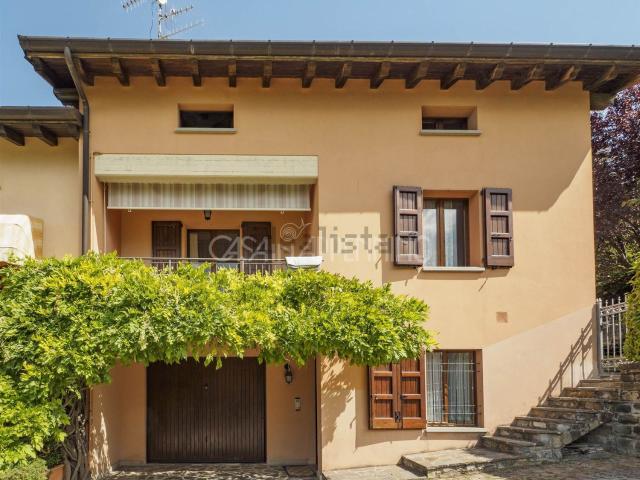 Case e ville in vendita di 154 m²