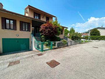 Villetta a schiera in vendita di 155 m²