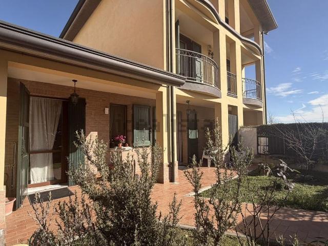 Villetta a schiera in vendita di 155 m²