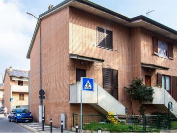 Villetta a schiera in vendita di 155 m² in Via Cesare cantù, 14