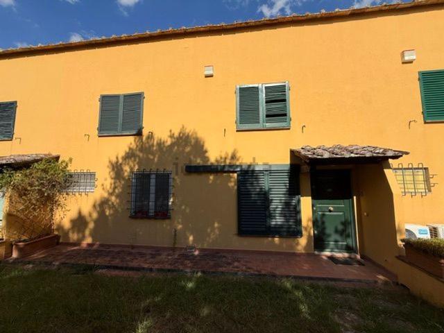 Villetta a schiera in vendita di 155 m² in Via Chiantigiana