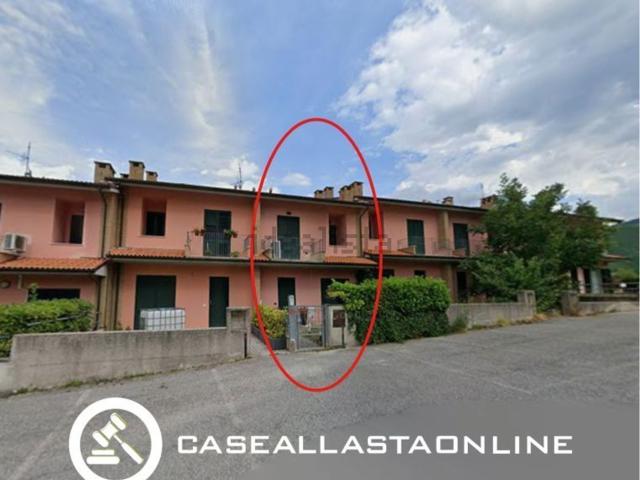 Villetta a schiera in vendita di 155 m² in Via del Colle