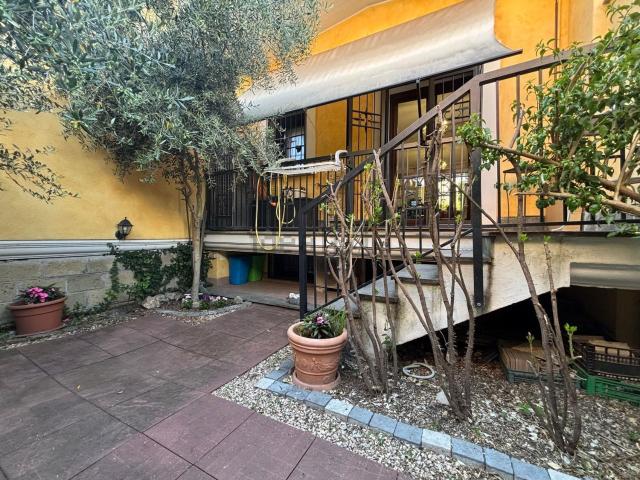 Villetta a schiera in vendita di 155 m² in Via del Fosso dell&apos Osa, 718