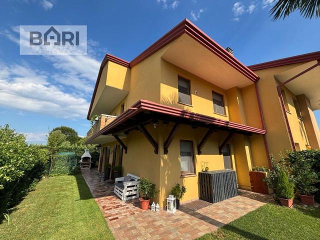 Villetta a schiera in vendita di 155 m² in Via Madonnetta