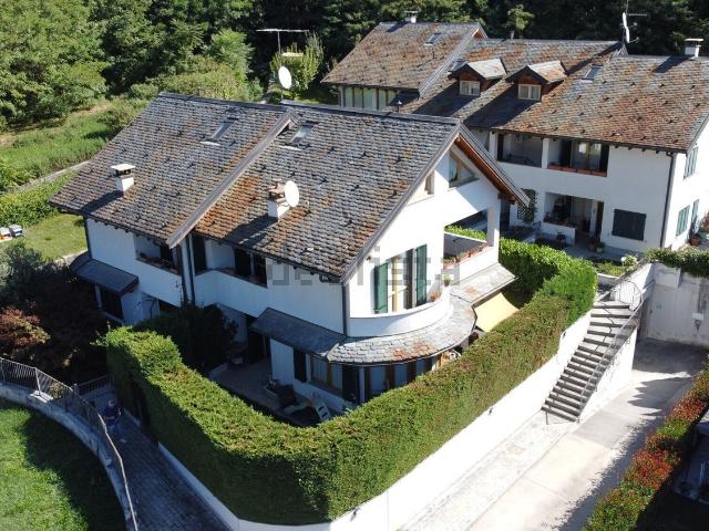 Villetta a schiera in vendita di 155 m² in Via Provinciale, 64