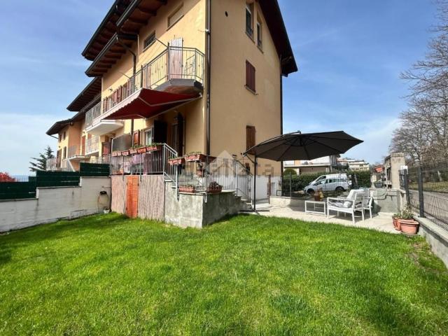 Villetta a schiera in vendita di 156 m² in Via Cimone, 18