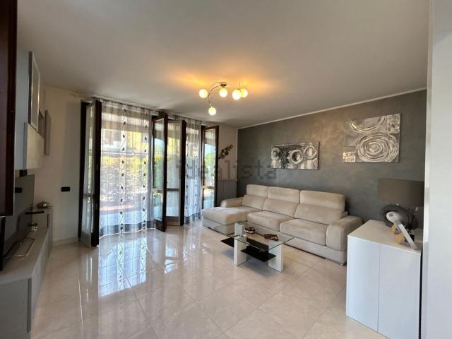 Villetta a schiera in vendita di 156 m² in Via Bruno Buozzi