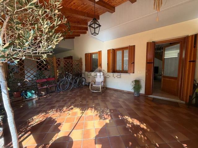 Villetta a schiera in vendita di 156 m² in Via G. Mameli, 18