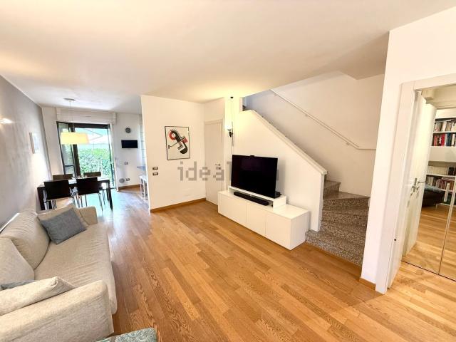 Villetta a schiera in vendita di 156 m² in Via Papa Pio XI, 121