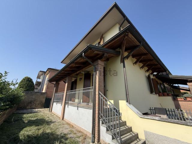 Villetta a schiera in vendita di 156 m² in Via Roma, 19
