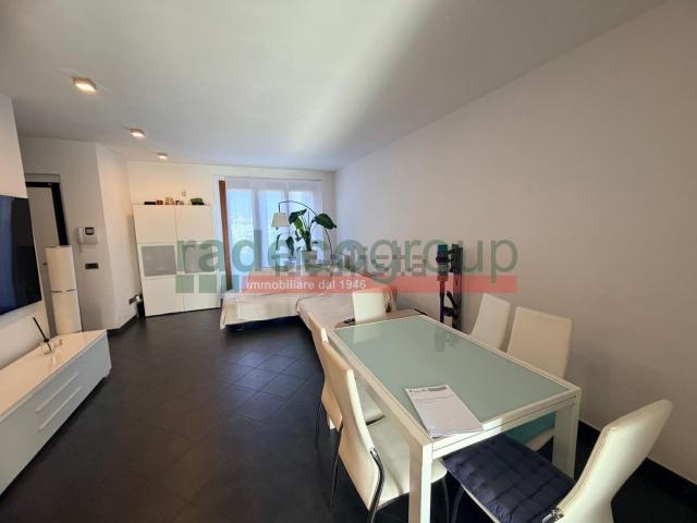 Villetta a schiera in vendita di 156 m² in Via Uberto Mondolfi, 177