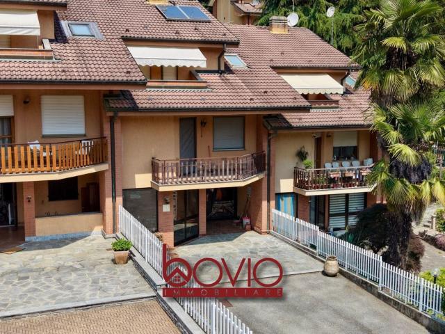 Villetta a schiera in vendita di 156 m² in Strada Baraccone, 15