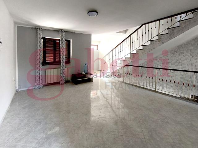 Villetta a schiera in vendita di 157 m² in Via San Tommaso, 19