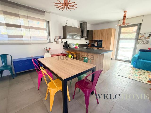 Villetta a schiera in vendita di 157 m² in Via Papa Giovanni XXIII, 13