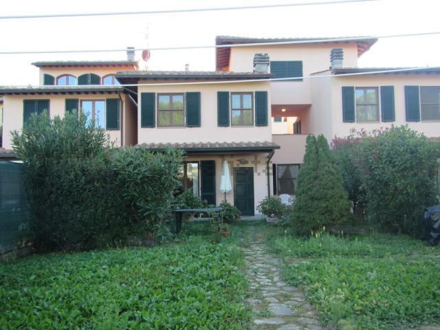 Villetta a schiera in vendita di 157 m² in Via XX Luglio, 9