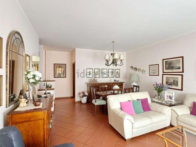 Villetta a schiera in vendita di 157 m² in Strada Albareto, 88