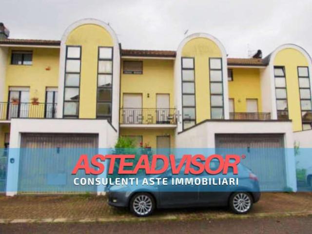 Villetta a schiera in vendita di 158 m² in Via Aldo Moro, 14