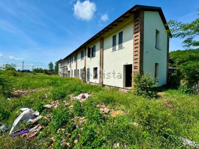 Villetta a schiera in vendita di 158 m² in Via Isola Serafini, 14