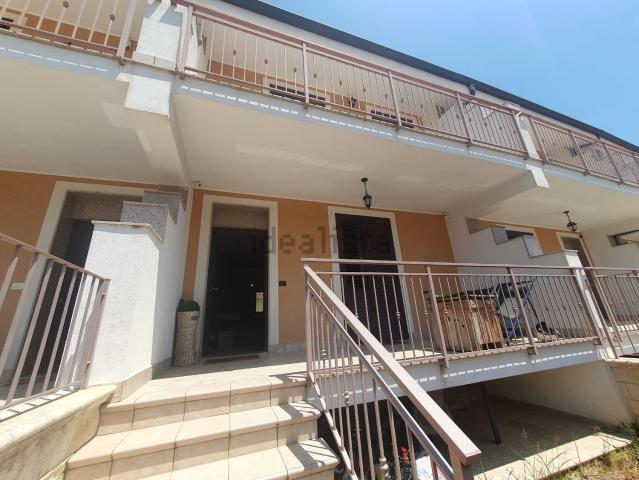 Villetta a schiera in vendita di 158 m² in Via Talete Di Mileto