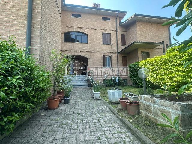 Villetta a schiera in vendita di 160 m² in Via don Giuseppe Franchini, 210