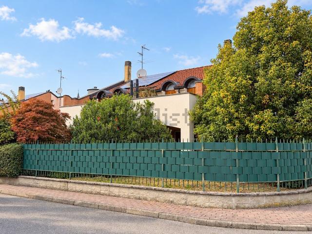 Villetta a schiera in vendita di 160 m² in Via Campo del Ponte