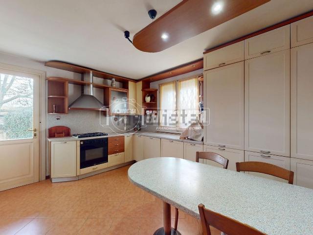 Villetta a schiera in vendita di 160 m² in Via Cantone, 39