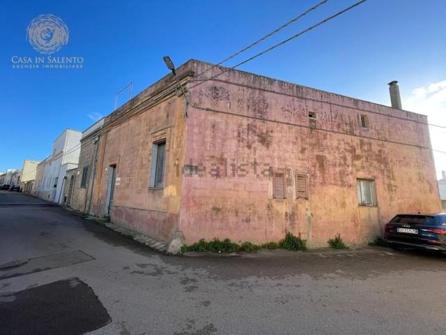 Villetta a schiera in vendita di 160 m² in Via Cappelluzza, 73031