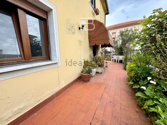 Villetta a schiera in vendita di 160 m² in Via Cesare Battisti