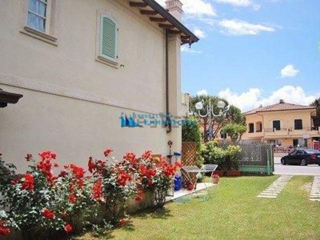 Villetta a schiera in vendita di 160 m² in Via A. Gramsci, 40