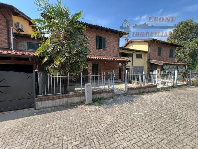 Villetta a schiera in vendita di 160 m² in Via Beccaria, 35