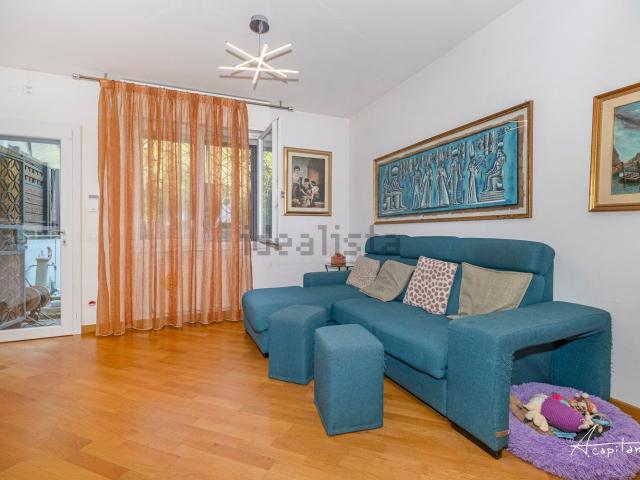 Villetta a schiera in vendita di 160 m² in Via Belvedere