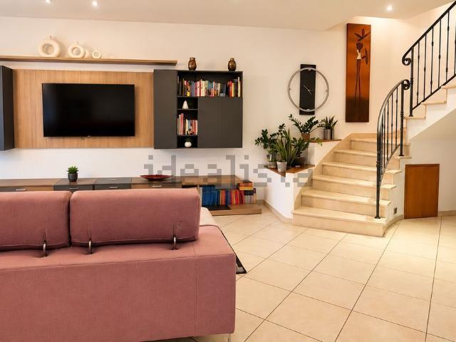 Villetta a schiera in vendita di 160 m² in Via Belvedere