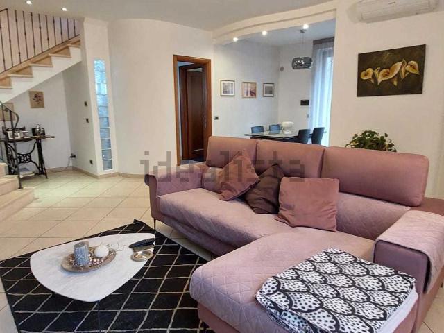 Villetta a schiera in vendita di 160 m² in Via Belvedere