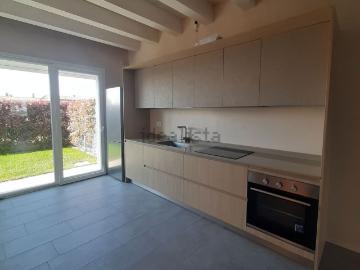 Villetta a schiera in vendita di 160 m² in Via G. Rizzi