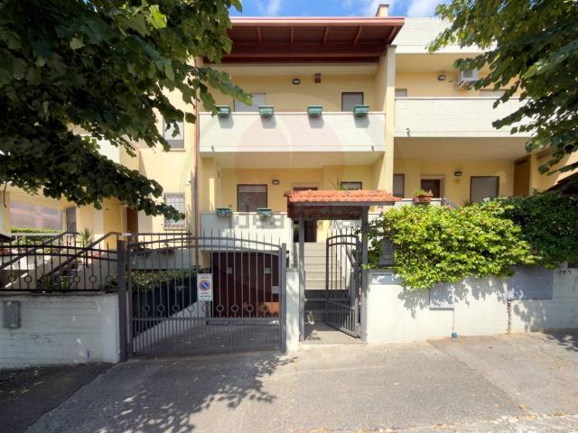 Villetta a schiera in vendita di 160 m² in Via Giuseppe Spataro