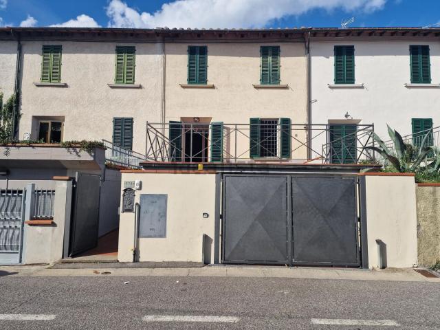 Villetta a schiera in vendita di 160 m² in Via Giuseppe Verdi, 174