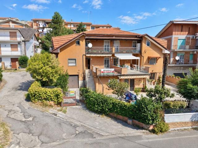 Villetta a schiera in vendita di 160 m² in Via Giacomo Matteotti