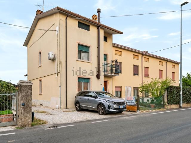 Villetta a schiera in vendita di 160 m² in Via Dossi Prabiano