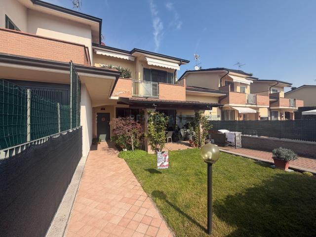 Villetta a schiera in vendita di 160 m² in Via Dalla Chiesa
