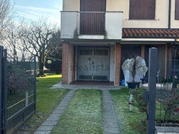 Villetta a schiera in vendita di 160 m² in Via dei Ciliegi, 10
