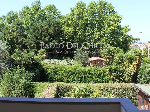 Villetta a schiera in vendita di 160 m² in Via del Pino
